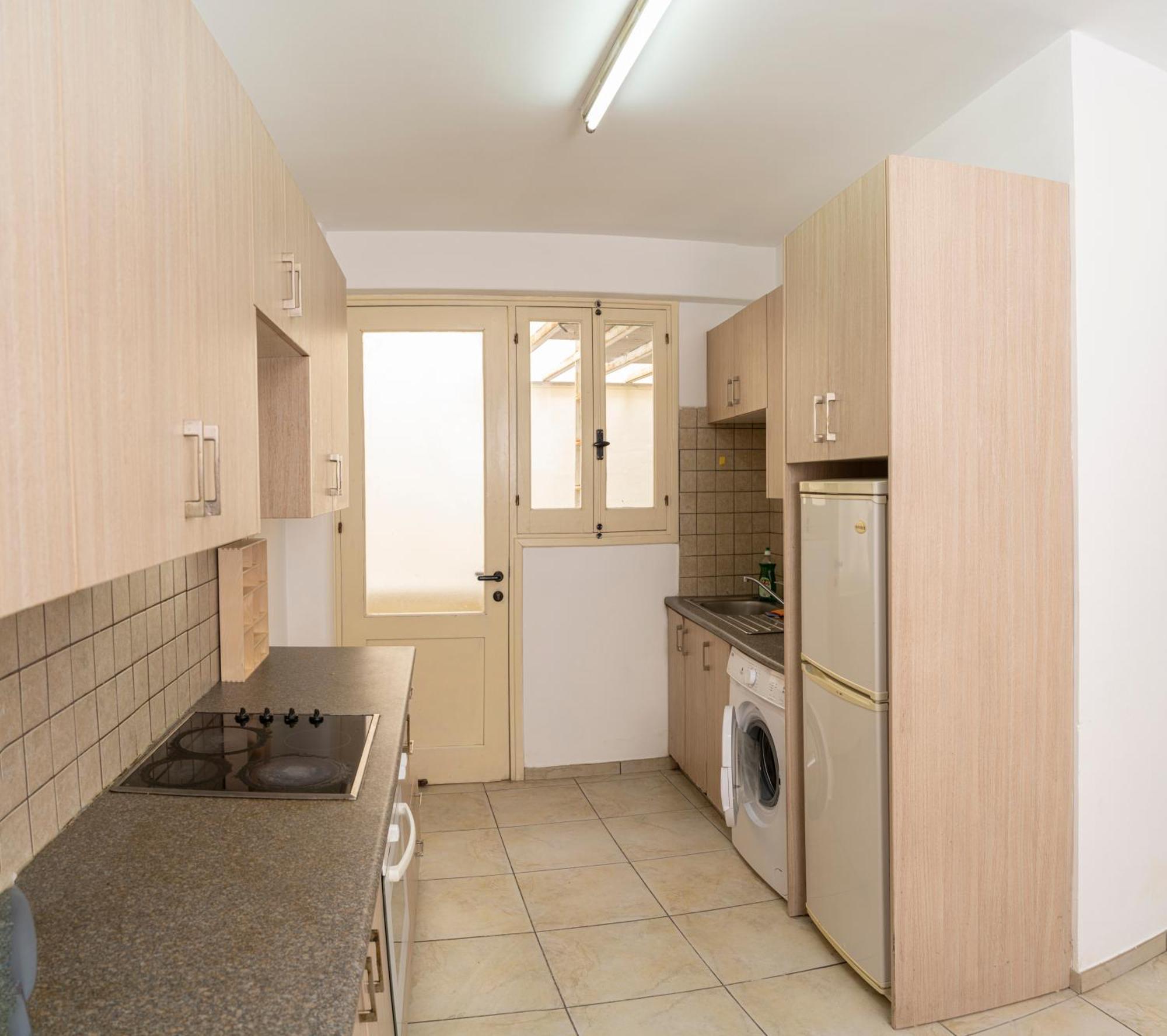 Private Room In Shared Flat Nikosia Exterior foto
