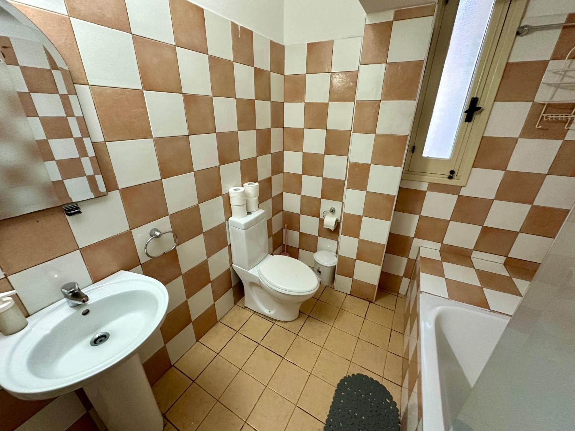 Private Room In Shared Flat Nikosia Exterior foto